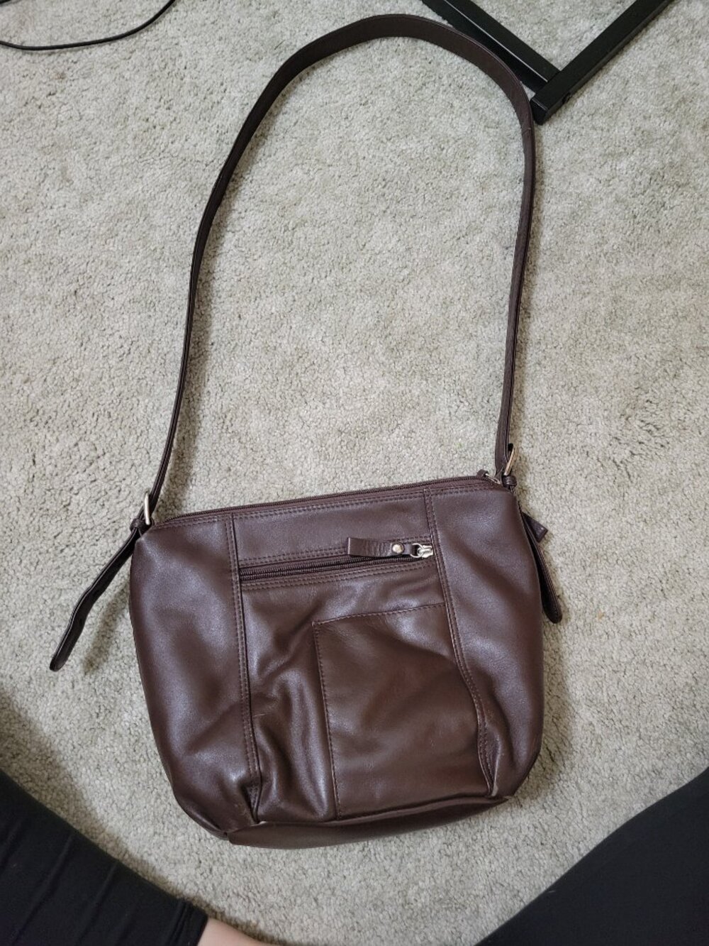 iLi New York crossbody purse